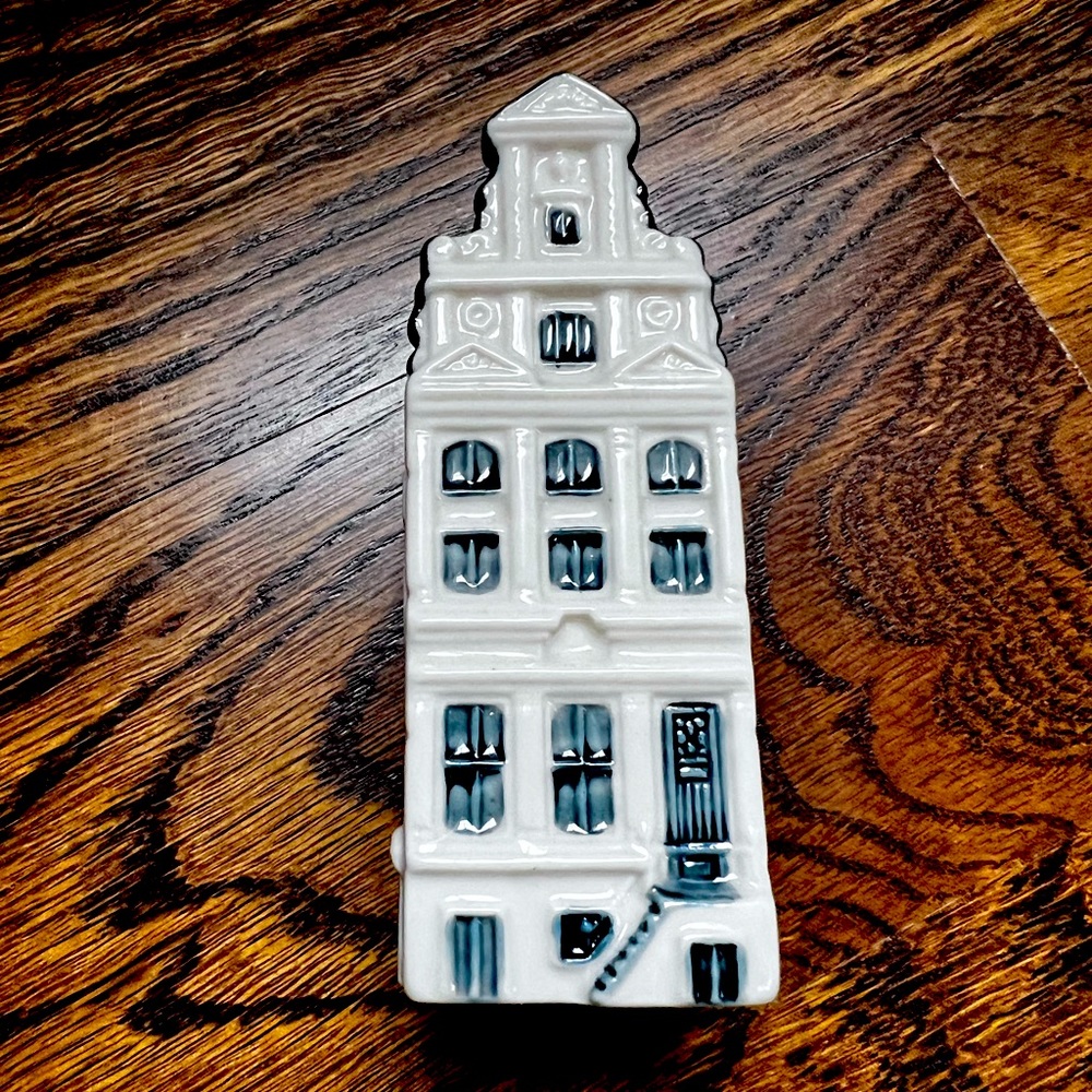KLM Delft mini house #69